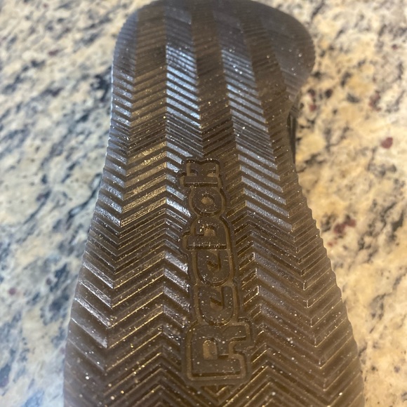 Black Sparkly Reebok Trainers - Brand New - Size 6 Womens - Picture 6 of 8